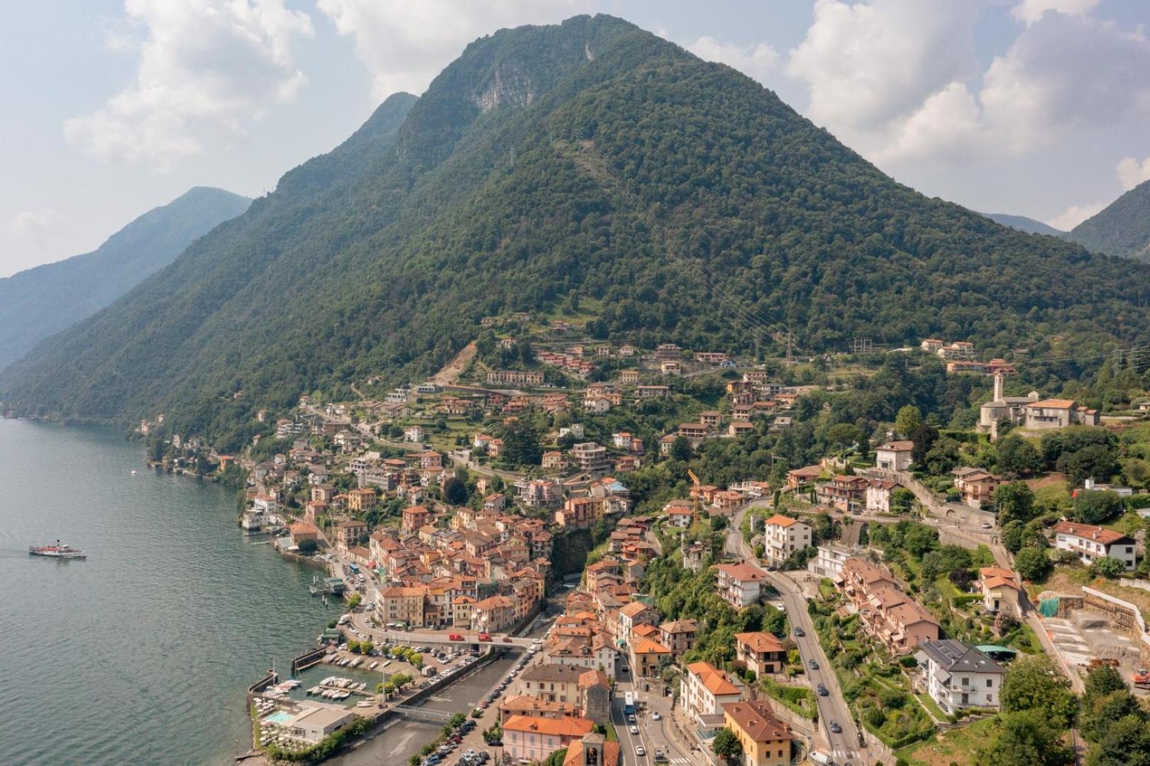 Argegno Como Lake Buitenkant foto